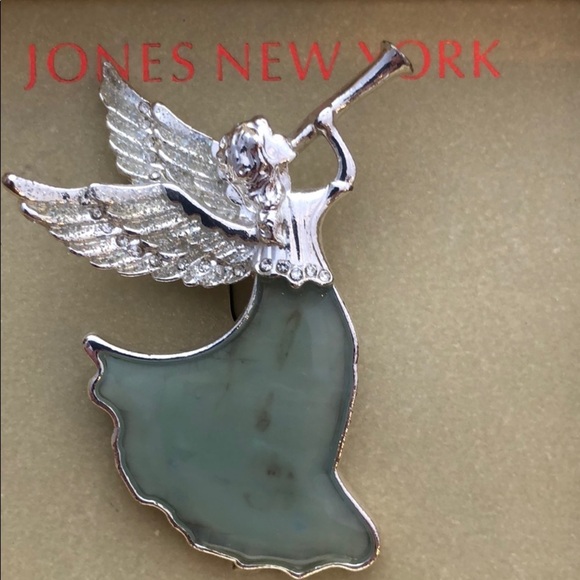 Jones New York Angle pin - Picture 2 of 3